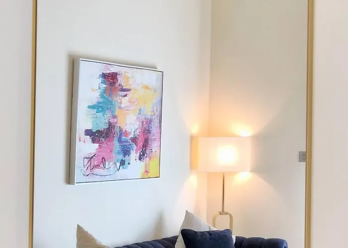 2 Bedroom Old Town Garden Apartment - The 108 Residences